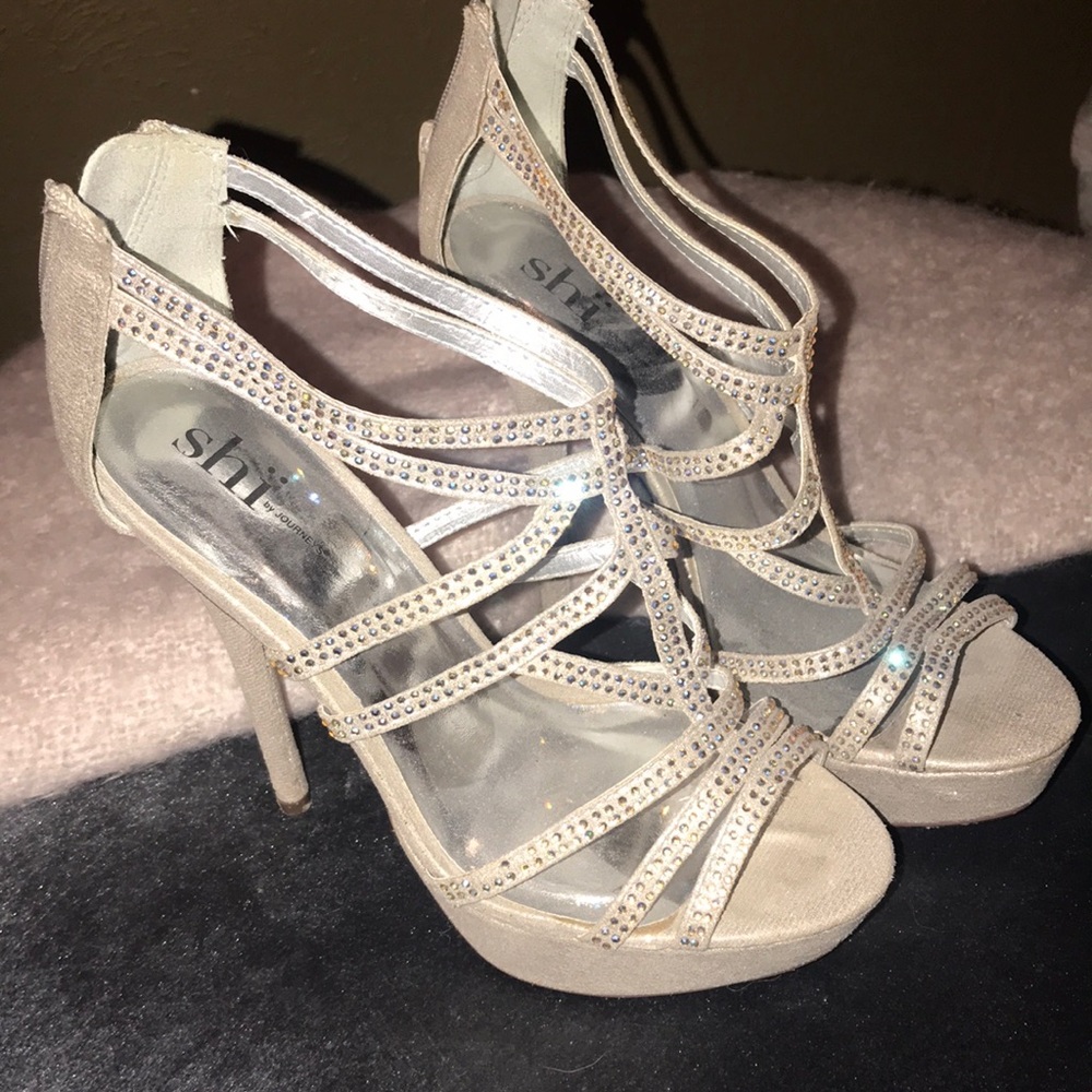 Shi sparkly champagne heels